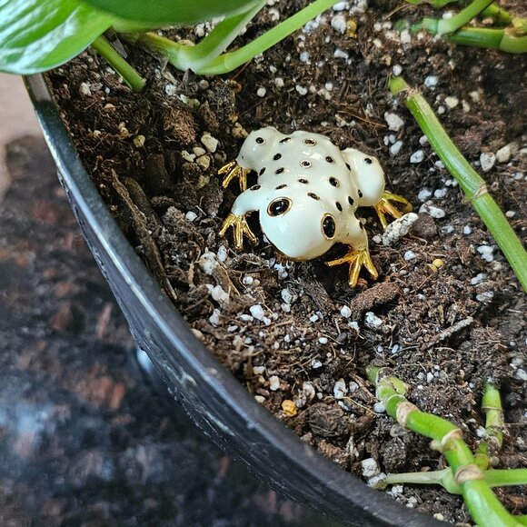 Vintage Frog Brooch Jewelry - Picture 3 of 10